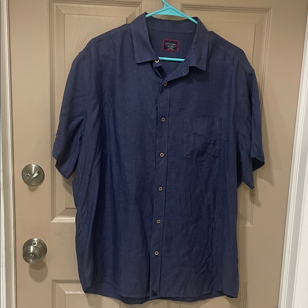 UNTUCKit Cameron WR Denim Blue Linen Shirt Short Sleeve Luxury Coastalcore